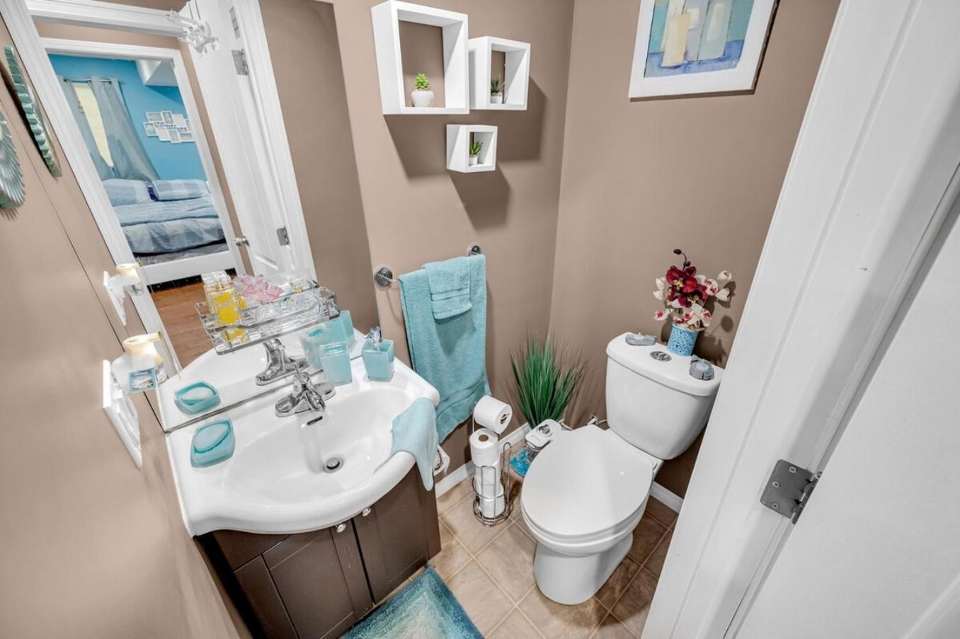Apartment 52-3 Bed On Ac By Airport Calgary